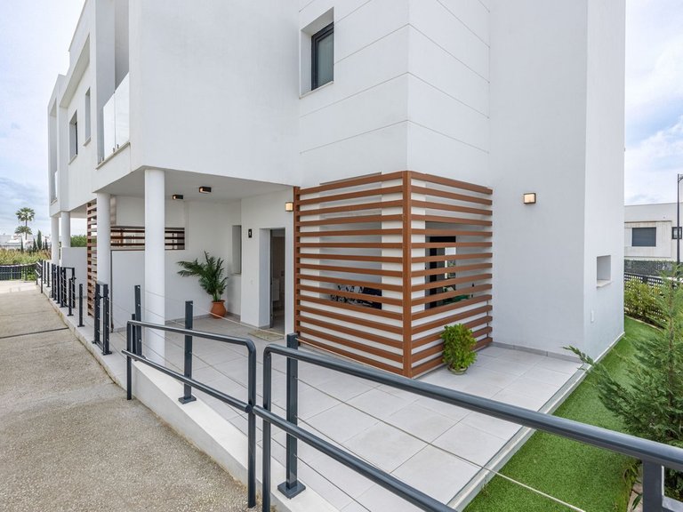 Villa for Sale in Bel Air, Malaga 25
