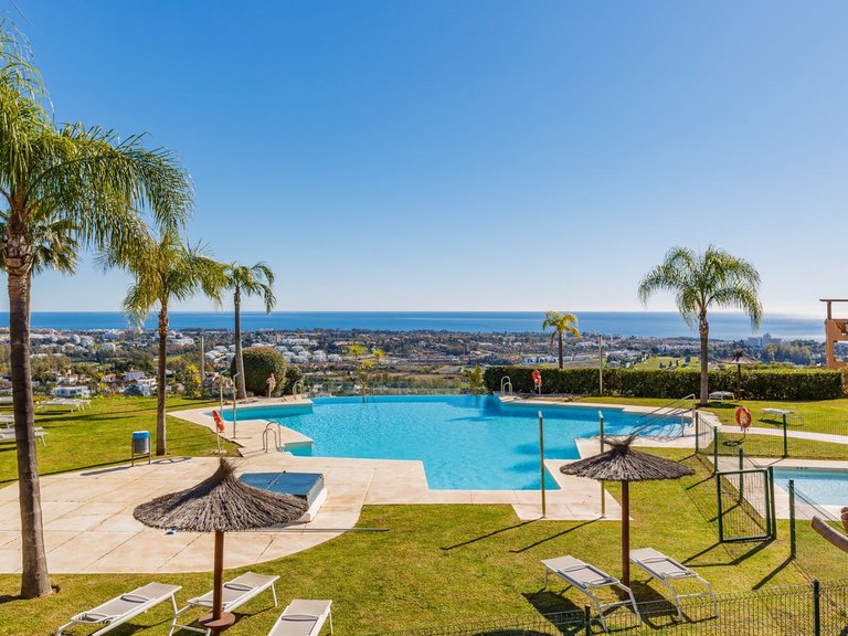 Apartment for Sale in Benahavís, Malaga 18