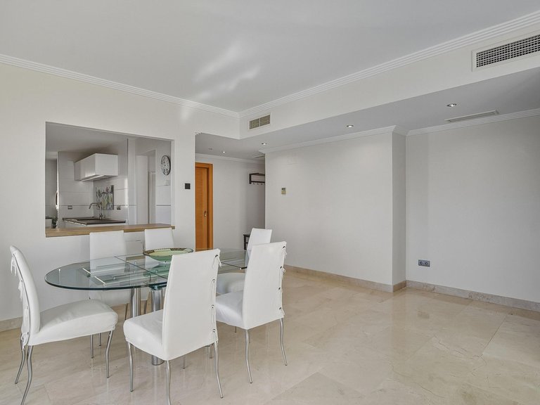 Apartment for Sale in Benahavís, Malaga 8