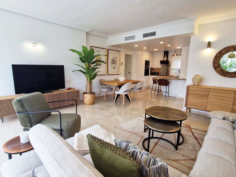 Apartment for Sale in Benalmadena Costa, Malaga 10