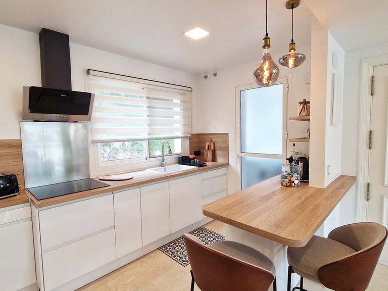 Apartment for Sale in Benalmadena Costa, Malaga 11