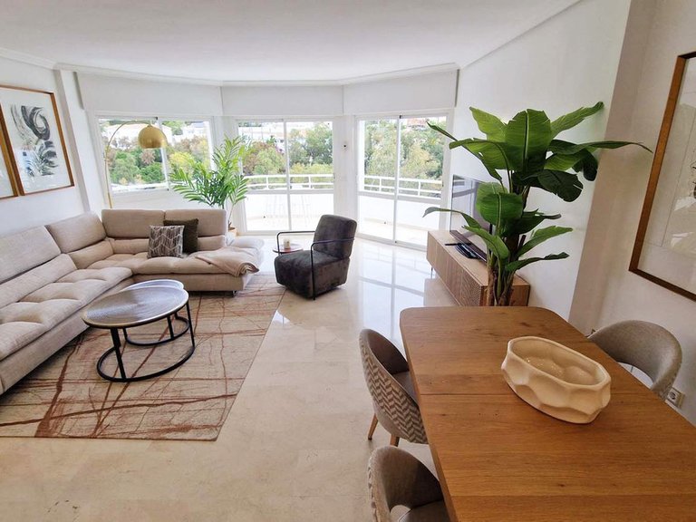 Apartment for Sale in Benalmadena Costa, Malaga 17