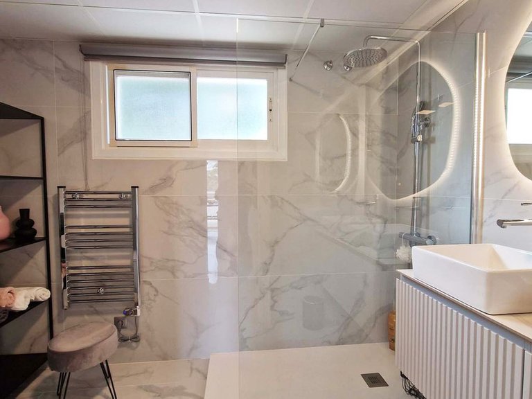 Apartment for Sale in Benalmadena Costa, Malaga 19