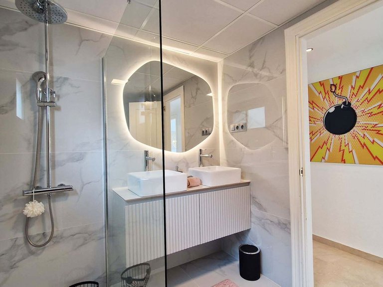 Apartment for Sale in Benalmadena Costa, Malaga 20