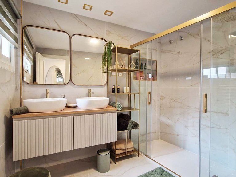 Apartment for Sale in Benalmadena Costa, Malaga 26