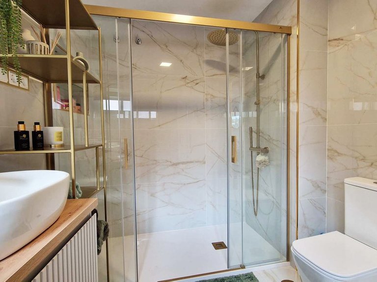 Apartment for Sale in Benalmadena Costa, Malaga 27