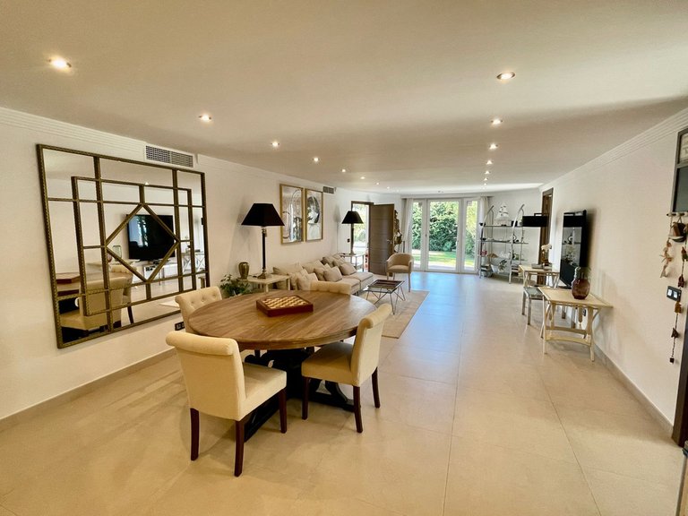 Villa for Sale in San Pedro De Alcántara, Malaga 48