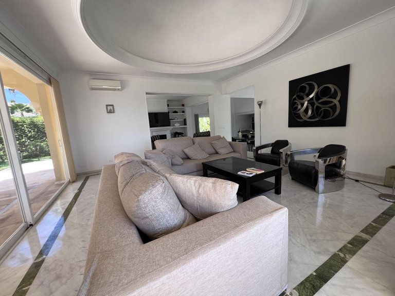 Villa for Sale in Bahía De Marbella, Malaga 8