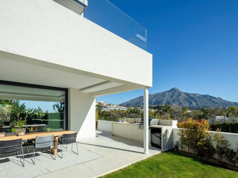Villa for Sale in Costa del Sol Marbella, Malaga 21