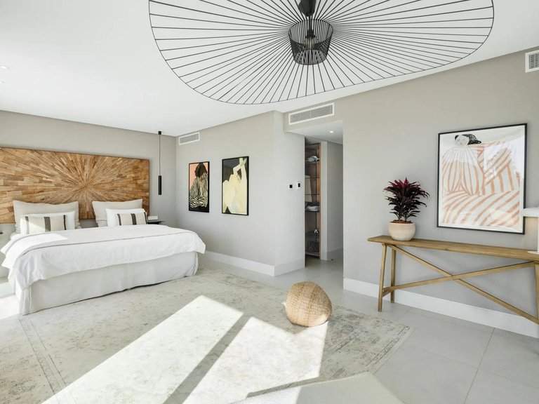 Villa for Sale in Costa del Sol Marbella, Malaga 4