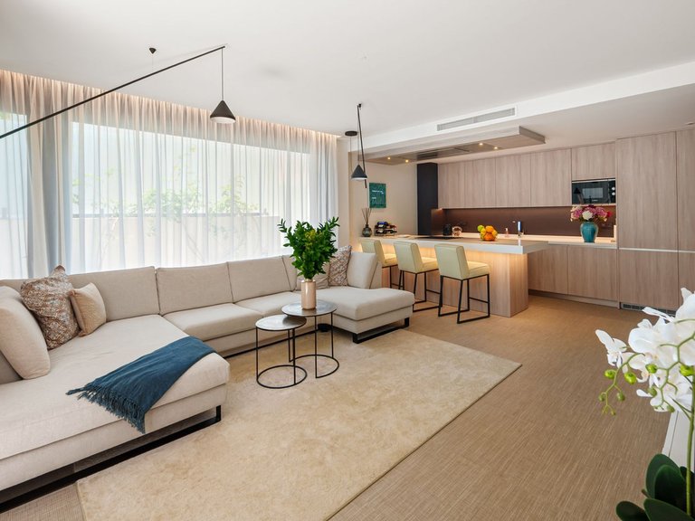 Apartment for Sale in Carib Playa, Malaga 4