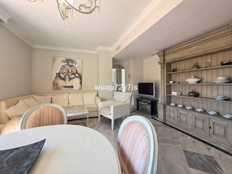 Apartment for Sale in Nueva Andalucía, Malaga 5