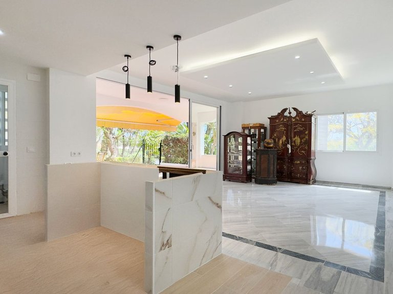 Apartment for Sale in Marbella, Malaga 10