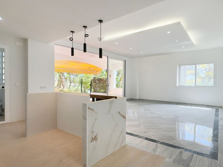 Apartment for Sale in Marbella, Malaga 11