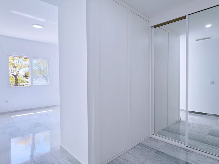 Apartment for Sale in Marbella, Malaga 14