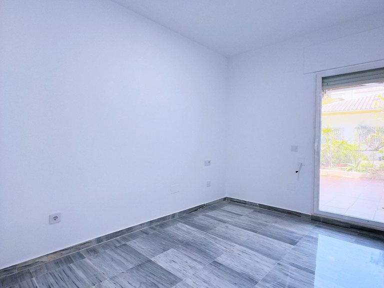 Apartment for Sale in Marbella, Malaga 25