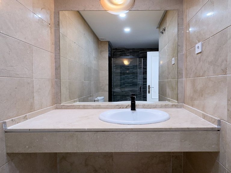 Apartment for Sale in Marbella, Malaga 27