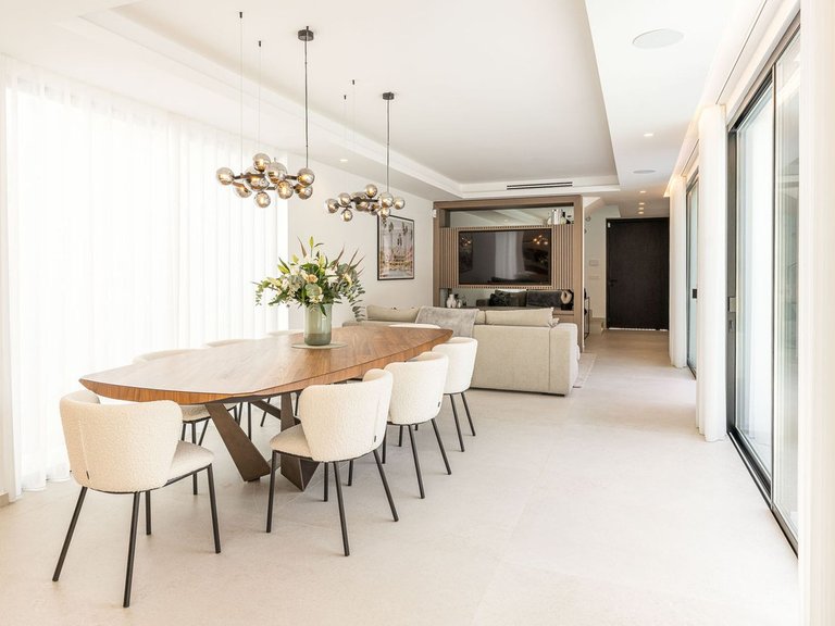 Villa for Sale in Nueva Andalucía, Malaga 7