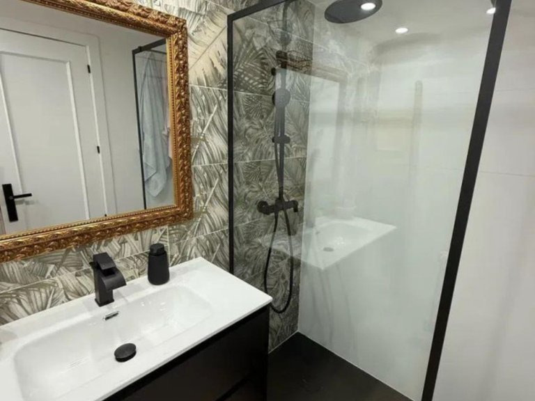 Apartment for Sale in Las Chapas, Malaga 27