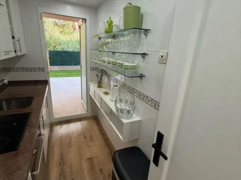 Apartment for Sale in Las Chapas, Malaga 7