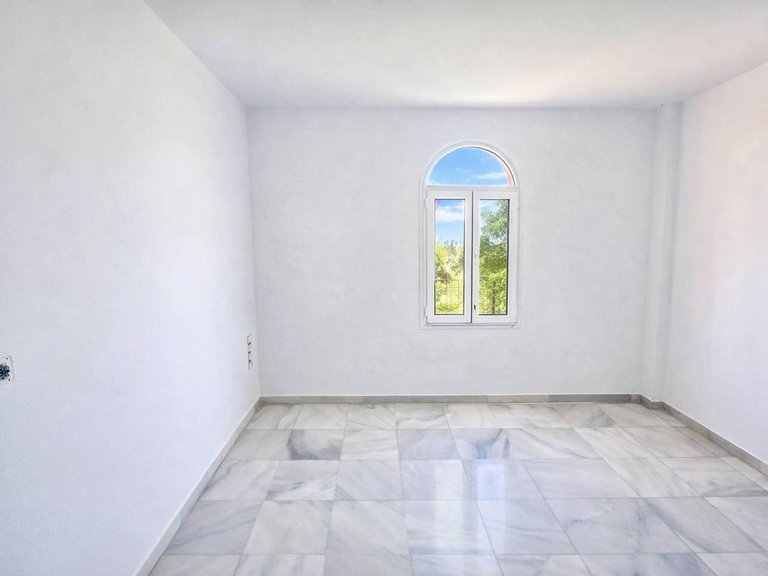 Apartment for Sale in La Duquesa, Malaga 15