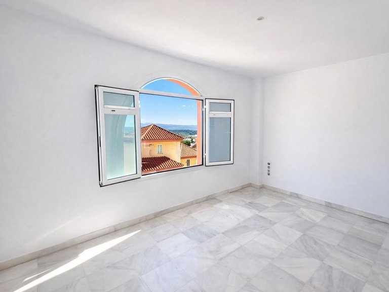 Apartment for Sale in La Duquesa, Malaga 26