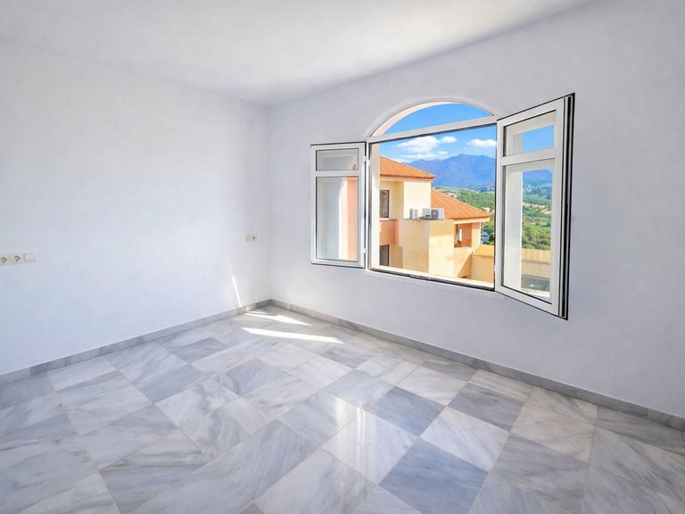 Apartment for Sale in La Duquesa, Malaga 30