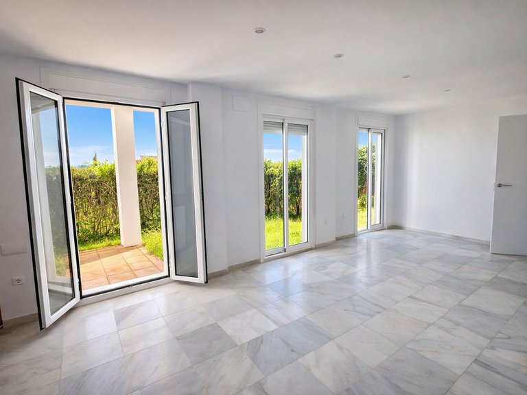 Apartment for Sale in La Duquesa, Malaga 37