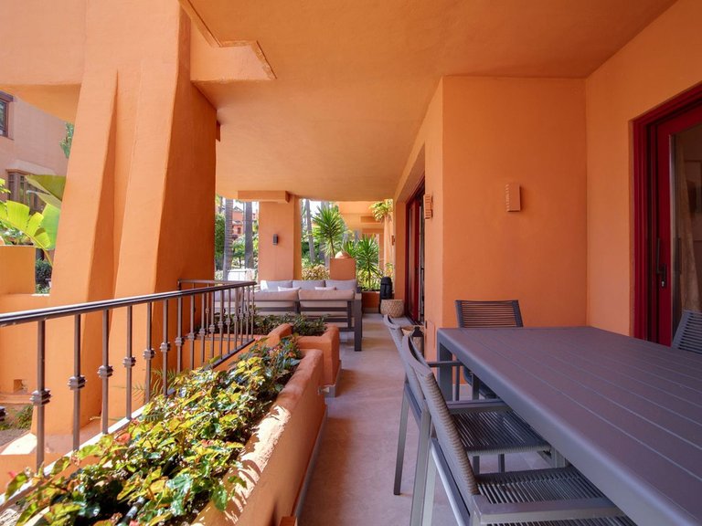 Apartment for Sale in Puerto Banús, Malaga 21