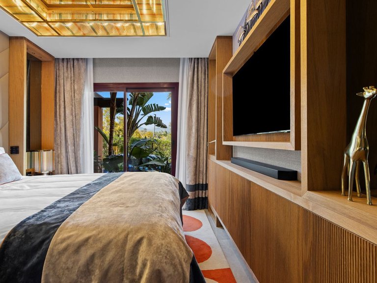 Apartment for Sale in Puerto Banús, Malaga 26