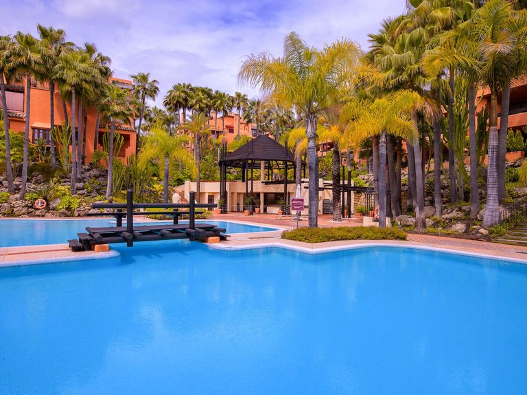 Apartment for Sale in Puerto Banús, Malaga 35