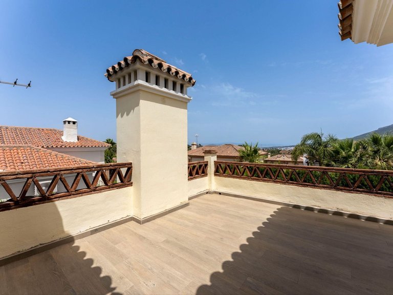 Villa for Sale in Coín, Malaga 25