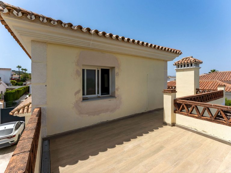 Villa for Sale in Coín, Malaga 27