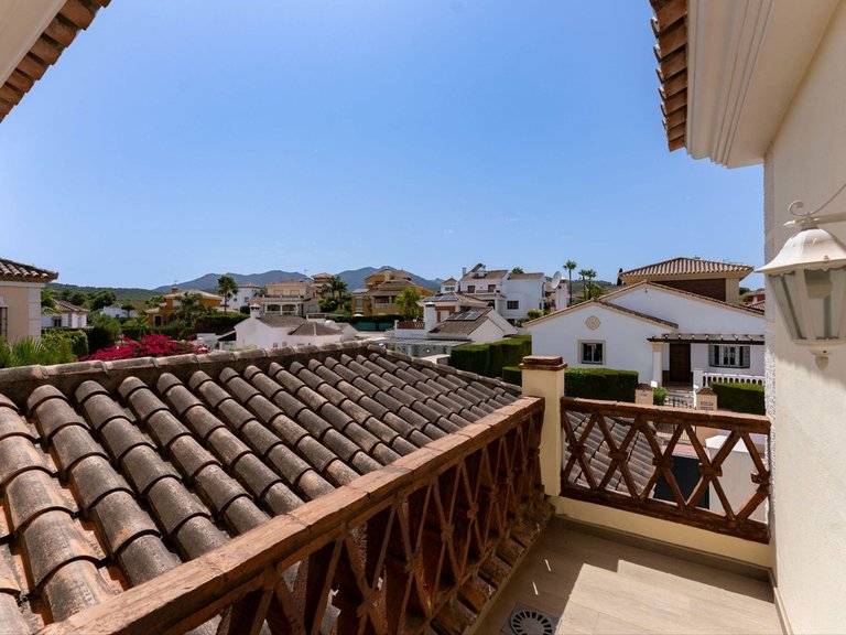 Villa for Sale in Coín, Malaga 28