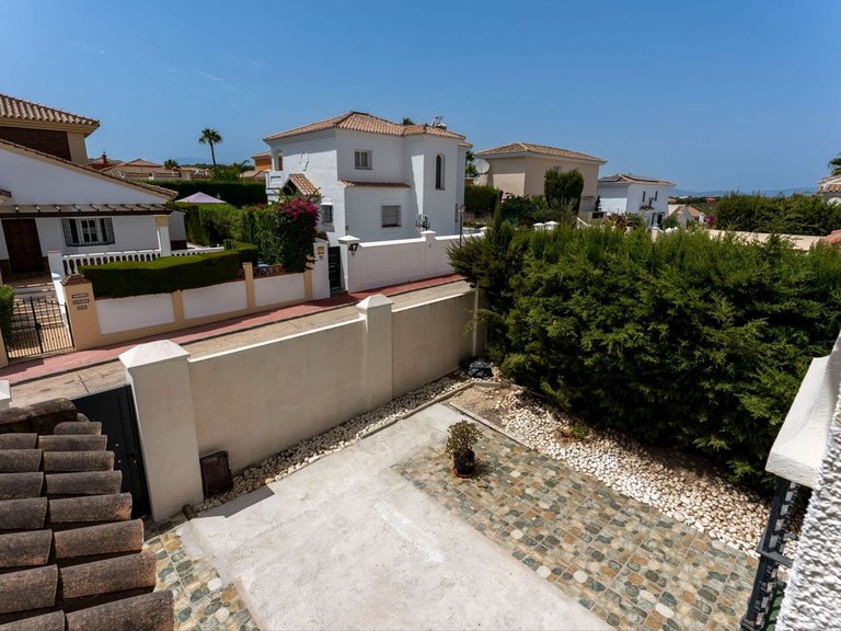 Villa for Sale in Coín, Malaga 38