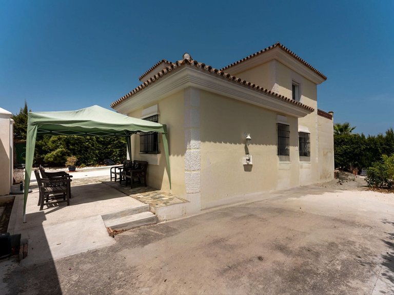 Villa for Sale in Coín, Malaga 39