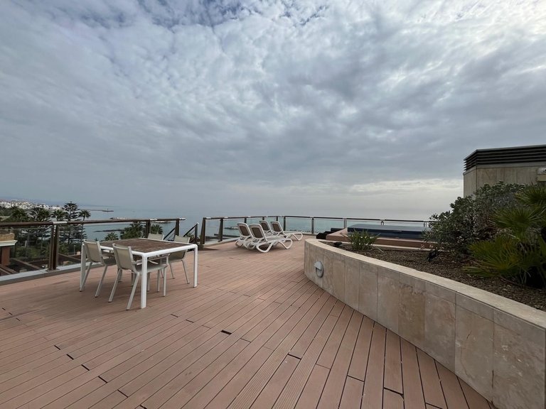 Apartment for Sale in Puerto Banús, Malaga 8