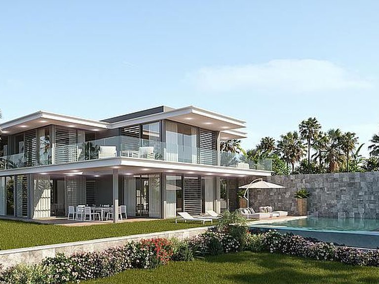 Villa for Sale in Cabopino, Malaga 11