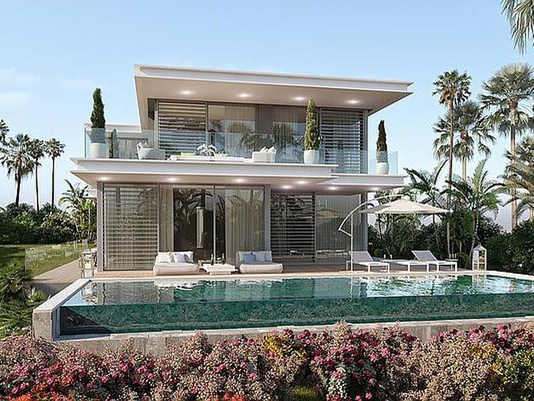 Villa for Sale in Cabopino, Malaga 2