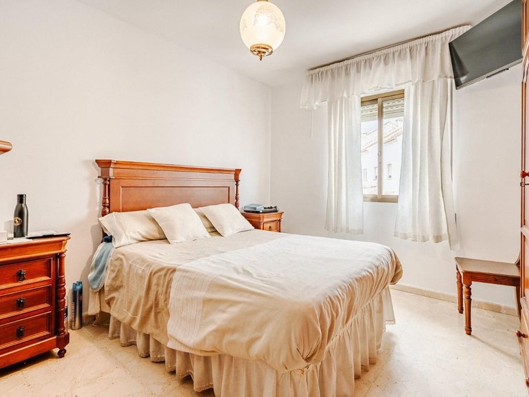 Villa for Sale in Estepona, Malaga 12