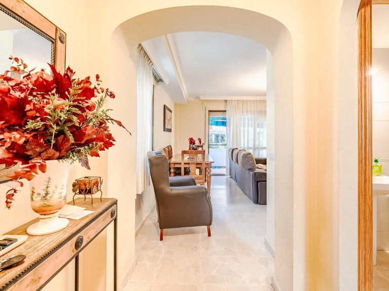 Villa for Sale in Estepona, Malaga 4