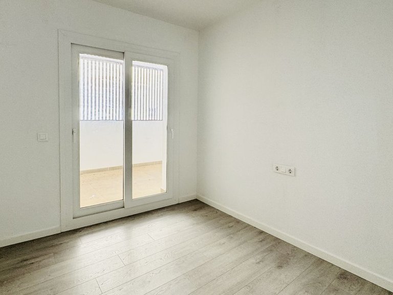 Apartment for Sale in Fuengirola, Malaga 18