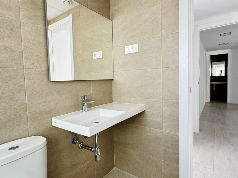 Apartment for Sale in Fuengirola, Malaga 30