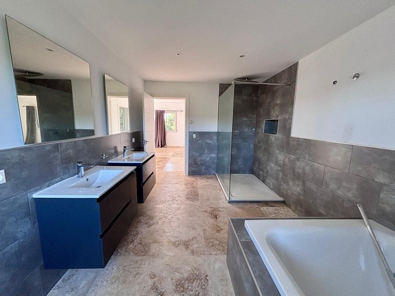 Villa for Sale in La Cala, Malaga 16