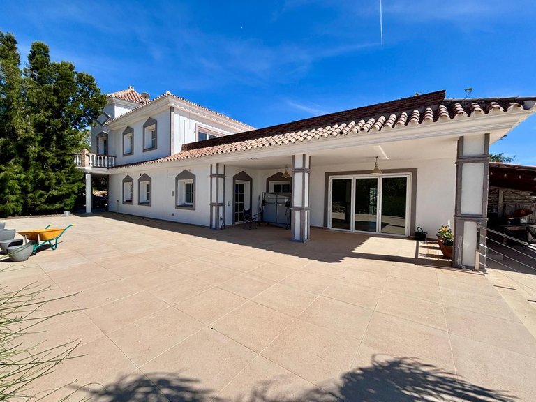 Villa for Sale in La Cala, Malaga 2