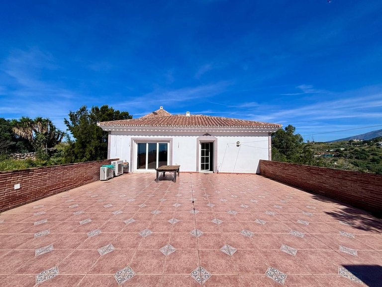 Villa for Sale in La Cala, Malaga 30