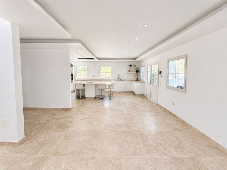 Villa for Sale in La Cala, Malaga 5