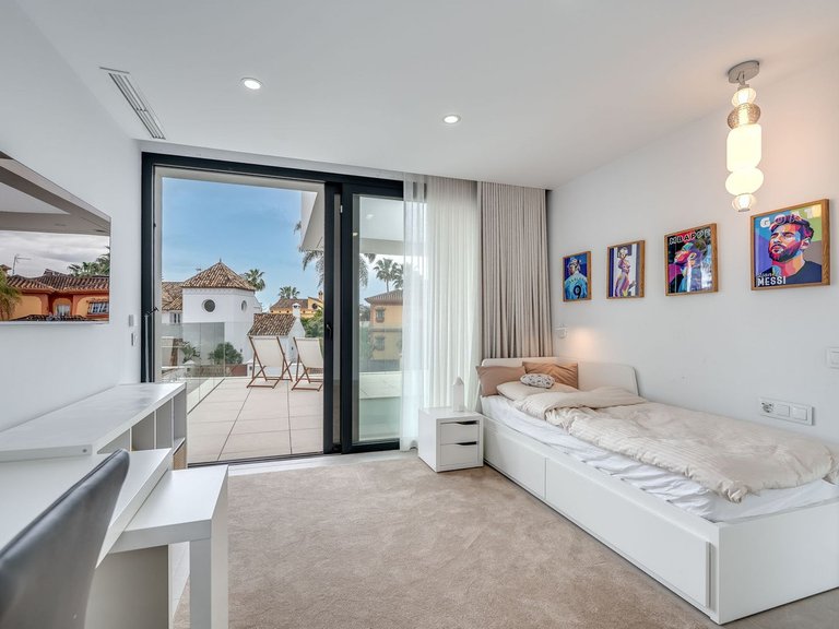 Villa for Sale in San Pedro De Alcántara, Malaga 18
