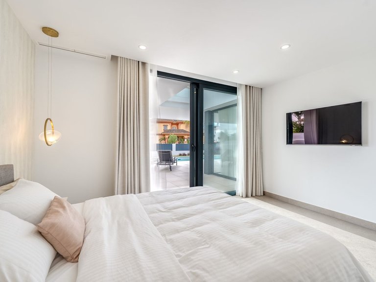 Villa for Sale in San Pedro De Alcántara, Malaga 21