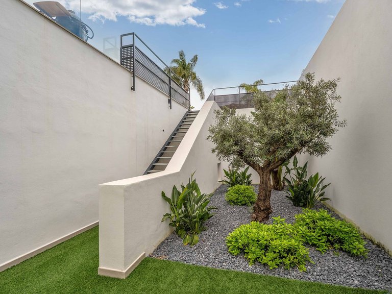 Villa for Sale in San Pedro De Alcántara, Malaga 32